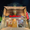 Отель RedDoorz @ Manukan Surabaya, фото 9