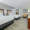 Отель DoubleTree by Hilton Austin - University Area, фото 37