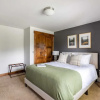 Отель Dillon by Avantstay Private Mountain Home w/ Hot Tub w/ Views & Shuffleboard!, фото 4
