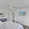 Отель Just Listed! Newly Remodeled 3/2 Pool Home 3 Bedroom Home by Redawning, фото 4