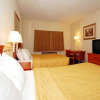 Отель Quality Inn & Suites Lincoln near I-55, фото 2