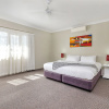 Отель Coachman's Inn Warwick, фото 6