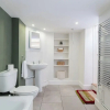 Отель Central 1 Bed with Free Private Parking, фото 8