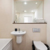 Отель Chic 1 BDR W/balcony in Greenwich, 7mins to st, фото 6