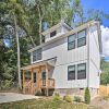 Отель Bright & Inviting Home by Biltmore Village w/ Deck, фото 1