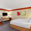Отель La Quinta Inn & Suites by Wyndham Raleigh/Durham Southpoint, фото 25