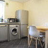 Отель Lovely Spacious 1 Bedroom Flat In East London, фото 3