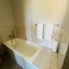 Отель Immaculate & Central Apartment in Houghton, фото 13