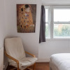 Отель Comfy And Bright 2Br Home In West Kensington Fits 4, фото 5