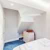 Отель Modern 2 bed Flat, West Kensington, Sleeps 4, фото 5