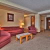 Отель Roomy Mountain Green 3Br Condo W Amenities 3B14, фото 3
