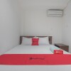 Отель RedDoorz near Living Plaza Balikpapan, фото 8