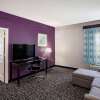 Отель La Quinta Inn & Suites by Wyndham Lubbock North, фото 6