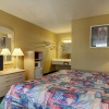 Отель Key West Inn - Childersburg, фото 7