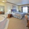 Отель Country Inn & Suites by Radisson, Appleton North, WI, фото 17