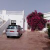 Отель Huge ! Lovely! Private! Villa in The Heart Of Coral Bay! Car Not Essential !, фото 1