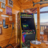 Отель Picture Perfect- Seven Bedroom Cabin, фото 40