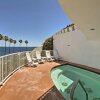 Отель Gorgeous Oceanfront villa with panoramic views, фото 16