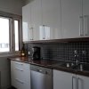 Отель Cozy and Bright 2-Bedroom Apartment Washer and Dryer, King Size Bed, фото 3