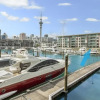 Отель Viaduct Marina Executive -Parking & Pool, фото 9