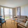 Отель Embassy Suites Waikiki Beach Walk, фото 30