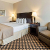 Отель Quality Inn & Suites, фото 4