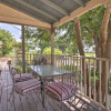 Отель New Braunfels Home w/ Spacious Deck & BBQ Grill!, фото 15