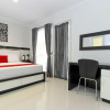 Отель RedDoorz Plus @ Palagan 2, фото 3
