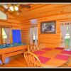 Отель Little Sugar Camp 3 Bedroom Cabin by RedAwning, фото 13