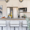 Отель Sapphire - Modern Getaway w Pool & Outdoor Grill, фото 10