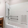 Отель Microtel Inn & Suites by Wyndham Sweetwater, фото 9