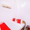 Отель White House Continental by OYO Rooms, фото 15