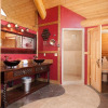Отель No.7 Gorgeous Shasta Pines Log ! New Spa! 5 Bedroom Home, фото 4