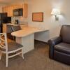 Отель Candlewood Suites Olathe, an IHG Hotel, фото 30