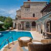 Отель Luxury Villa Godi Star with private heated pool, staff - concierge service на Острове Брач
