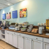 Отель Comfort Inn & Suites Levittown, фото 19