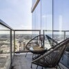Отель King Louis's Luxurious 2BR Penthouse W/balcony by Cozysuites, фото 17