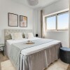 Отель Sanders Evolution - Snug 3-bdr Apt w Shared Pool, фото 6