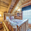 Отель Fox Den 2 Bedroom Home with Hot Tub, фото 9