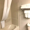 Отель Comfort Inn & Suites at I-74 and 155, фото 36