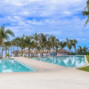 Отель NEW Beachfront Marítima Condos 2 Pools, фото 1