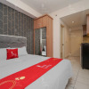 Отель RedLiving Apartemen Patra Land Urbano - Kamarku Tower Mid-West, фото 3