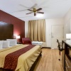 Отель Red Roof Inn & Suites Statesboro - University, фото 15