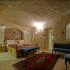 Отель Zeus Cave Suites, фото 24