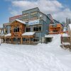 Отель Coyote Creek - Large Ski In/Ski Out Chalet with Amazing Views & Private Hot Tub, фото 25