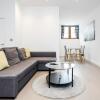 Отель Spacious 1 Bed Luxury St Albans Apartment - Free WiFi & Movies also Free Parking., фото 20