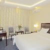 Отель Pinyi Holiday Hotel, фото 2