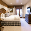 Отель Luxury Four Bedroom Suite with Three Hot Tubs 4 Apartment Hotel by RedAwning, фото 5