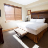 Отель Silverado Lodge - 1 BR Suite, King Bed & Pool View by RedAwning - Save 20% on 7+ Nights!, фото 3