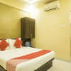 Отель OYO 11597 Aditi Executive, фото 6